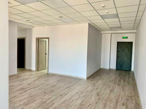 комерційна за адресою Мечникова вул., 19