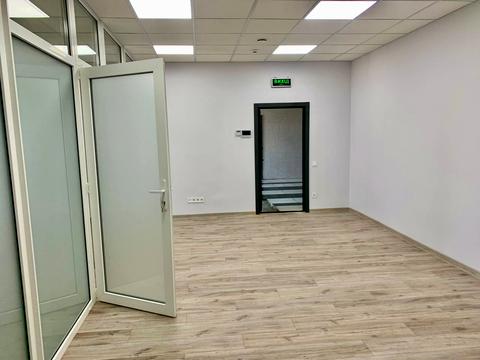 комерційна за адресою Мечникова вул., 19