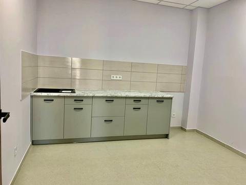 комерційна за адресою Мечникова вул., 19