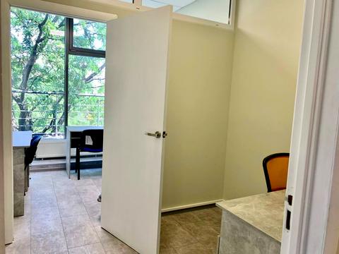 коммерческая по адресу Дмитрия Яворницкого просп. (Карла Маркса), 27-А