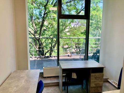 коммерческая по адресу Дмитрия Яворницкого просп. (Карла Маркса), 27-А