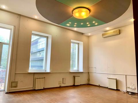 комерційна за адресою Дніпро, Лазаря Глоби вул. (Андрія Фабра), 10