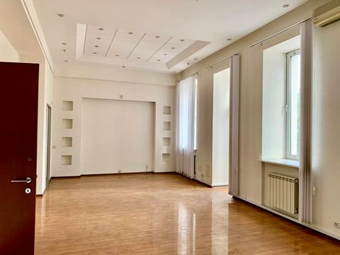 комерційна за адресою Дніпро, Лазаря Глоби вул. (Андрія Фабра), 10