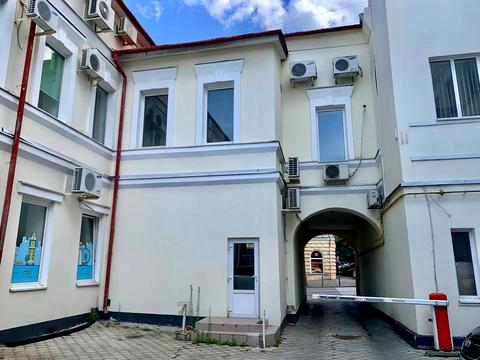 комерційна за адресою Дніпро, Лазаря Глоби вул. (Андрія Фабра), 10