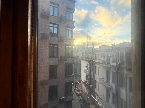 комерційна за адресою Воскресенська вул. (Леніна), 15