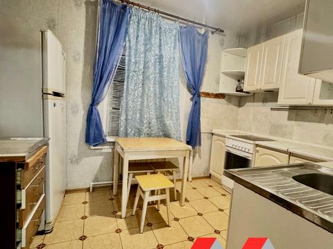 квартира за адресою Академіка Єфремова вул. (Командарма Уборевича), 17