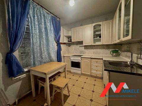 квартира за адресою Академіка Єфремова вул. (Командарма Уборевича), 17