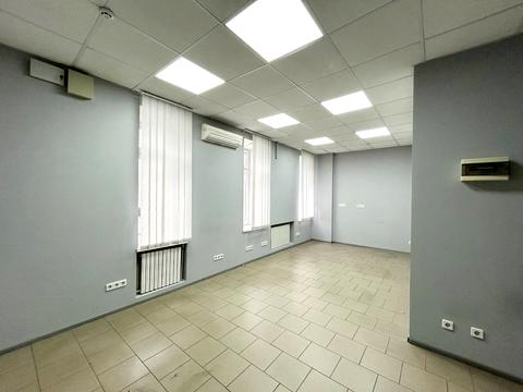 комерційна за адресою Крутогірний узвіз (Рогальова), 16-А