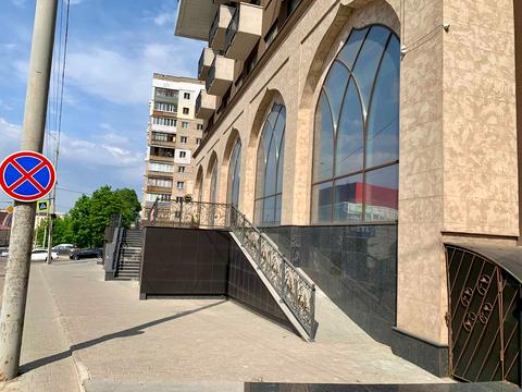 комерційна за адресою Степана Бандери вул. (Шмідта), 15