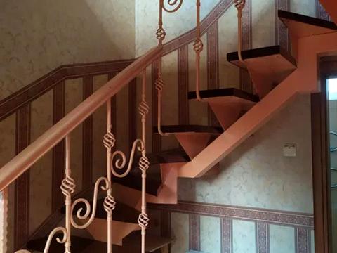 будинок за адресою Олексія Вадатурського вул. (Маршала Малиновського), 24