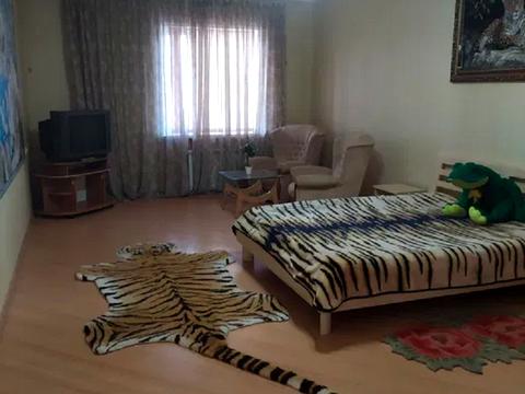 будинок за адресою Олексія Вадатурського вул. (Маршала Малиновського), 24