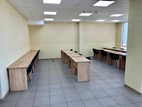 комерційна за адресою Мечникова вул., 19