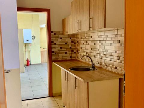 комерційна за адресою Мечникова вул., 19