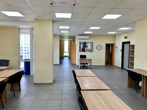 комерційна за адресою Мечникова вул., 19