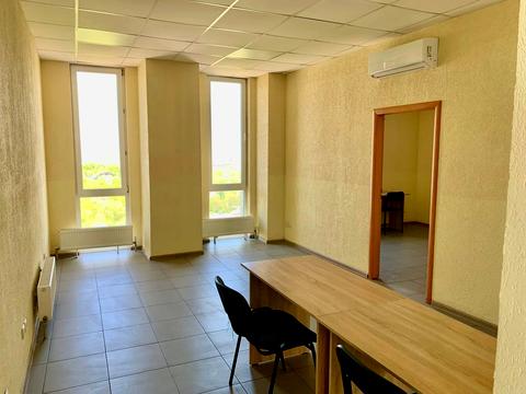 комерційна за адресою Мечникова вул., 19