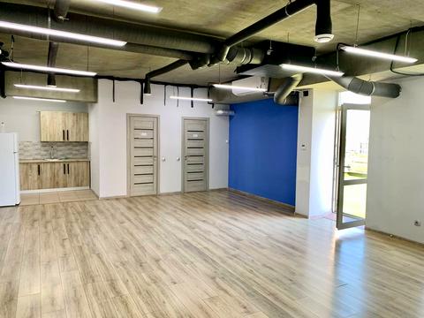 комерційна за адресою Мечникова вул., 19