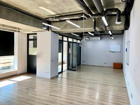 комерційна за адресою Мечникова вул., 19