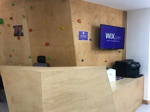 комерційна за адресою Старокозацька вул. (Комсомольська), 37