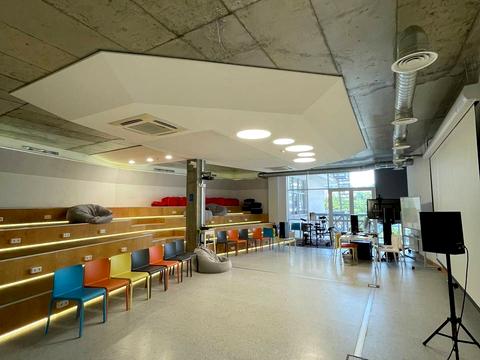 комерційна за адресою Старокозацька вул. (Комсомольська), 37