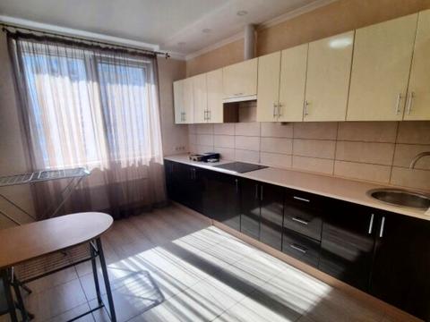 квартира за адресою Перлинна вул., 7