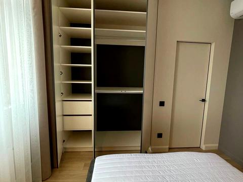 квартира за адресою Краснова вул., 1-В