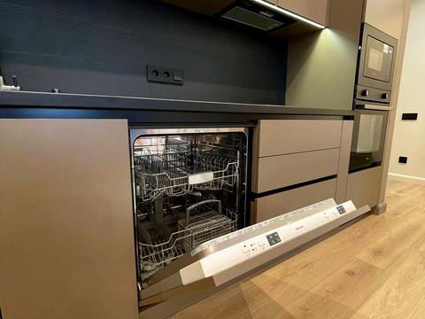 квартира за адресою Краснова вул., 1-В