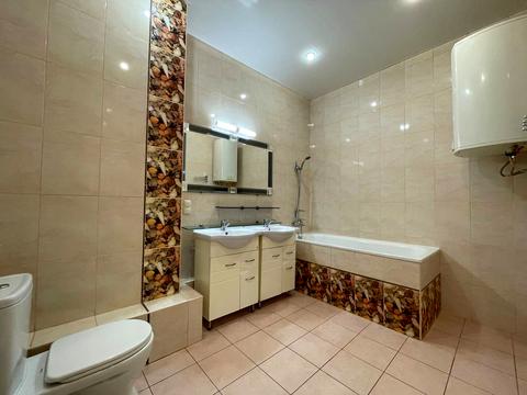 квартира за адресою Лабораторний пров., 6