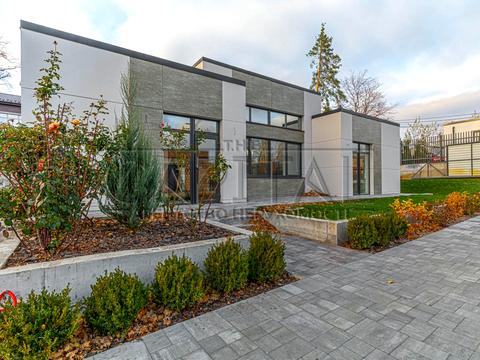 будинок за адресою Підлісна