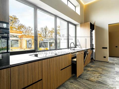 будинок за адресою Підлісна