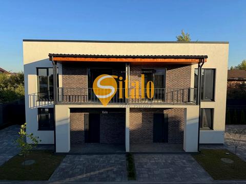 дом по адресу Центральна