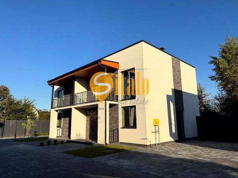 дом по адресу Центральна