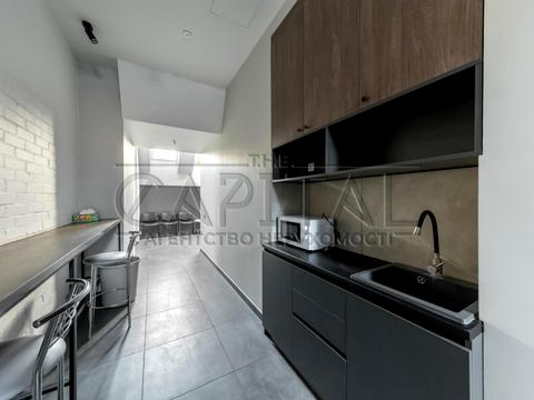 комерційна за адресою Київ, Богдана Хмельницького вул., 58-А