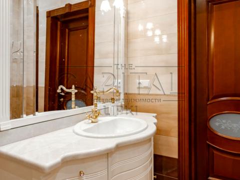 квартира за адресою Київ, Андрія Верхогляда вул. (Михайла Драгомирова), 12