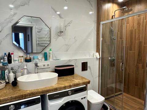 квартира за адресою Георгія Липського вул. (Толбухіна), 135а