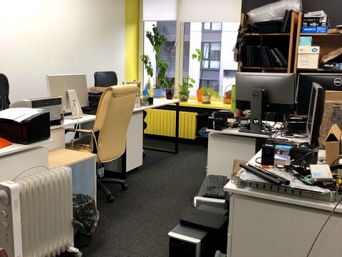 комерційна за адресою Болсуновська вул. (Сергія Струтинського), 8