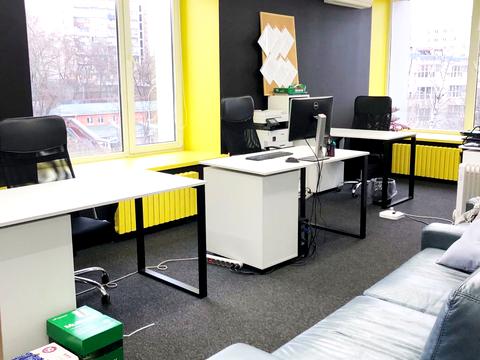 комерційна за адресою Болсуновська вул. (Сергія Струтинського), 8