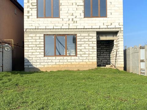 будинок за адресою смт. Таїрове, Червона Рута