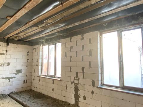 будинок за адресою смт. Таїрове, Червона Рута