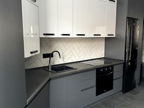 квартира за адресою Абрикосова вул., 1г