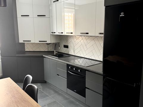 квартира за адресою Абрикосова вул., 1г