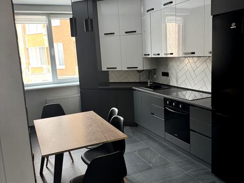 квартира за адресою Абрикосова вул., 1г