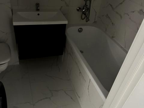 квартира за адресою Абрикосова вул., 1г