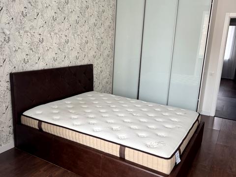 квартира за адресою Абрикосова вул., 1г