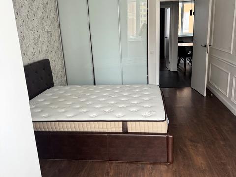 квартира за адресою Абрикосова вул., 1г