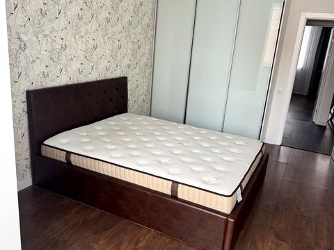 квартира за адресою Абрикосова вул., 1г