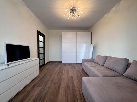 квартира за адресою Приозерний бульв., 5