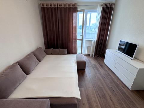 квартира за адресою Приозерний бульв., 5