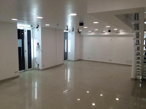 комерційна за адресою Дмитра Яворницького просп. (Карла Маркса), 54