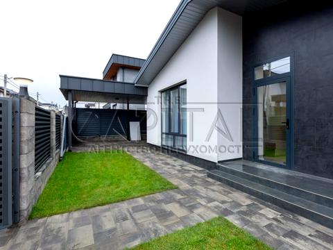 будинок за адресою с. Ходосівка, Ягідна