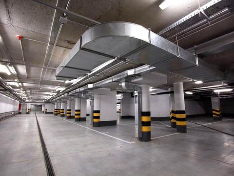 паркомісце за адресою Андрія Верхогляда вул. (Михайла Драгомирова), 5